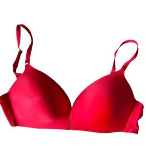 Victoria's Secret Wire Free Lightly Lined Red Bra Size 38D Like New‎